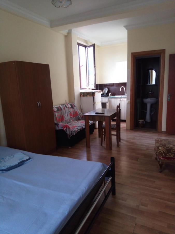 George Dom Hotell Batumi Eksteriør bilde