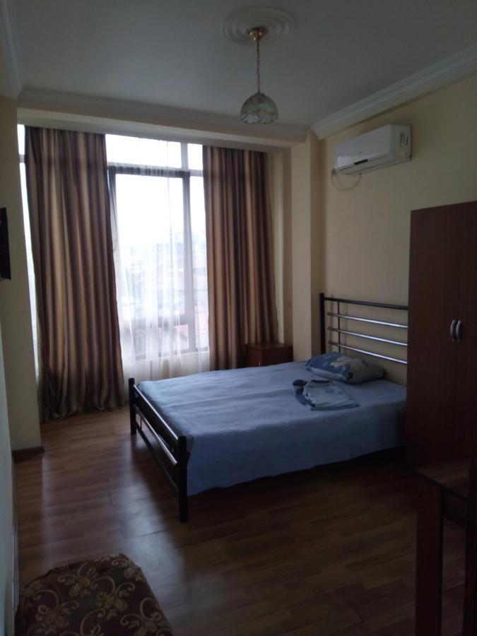 George Dom Hotell Batumi Eksteriør bilde