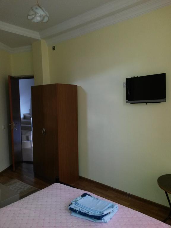 George Dom Hotell Batumi Eksteriør bilde